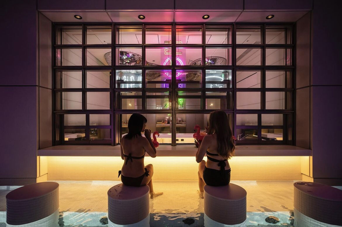 OYU TERRACE 8